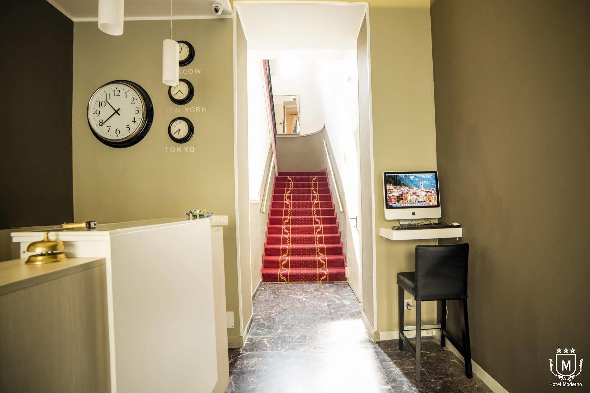 Hotel Moderno Лекко Экстерьер фото
