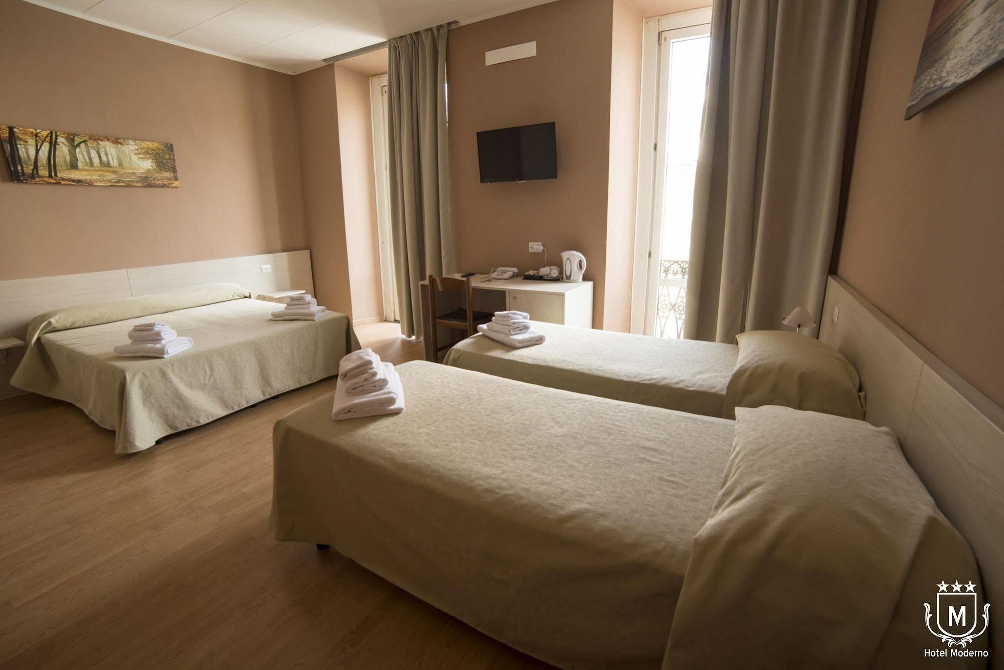 Hotel Moderno Лекко Экстерьер фото